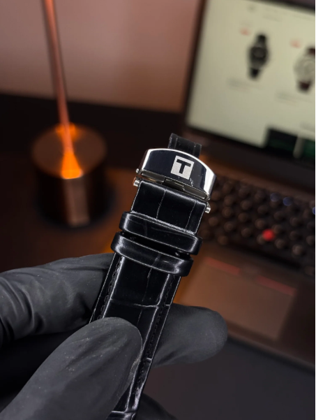 Tsot Leather Strap Chronograph Watch